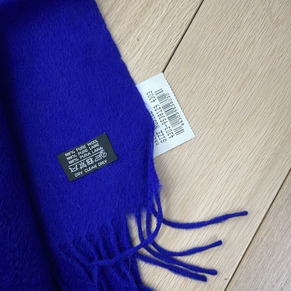 Authentic New YSL Yves Saint Laurent wool royal blue scarf - Picture 3 of 4
